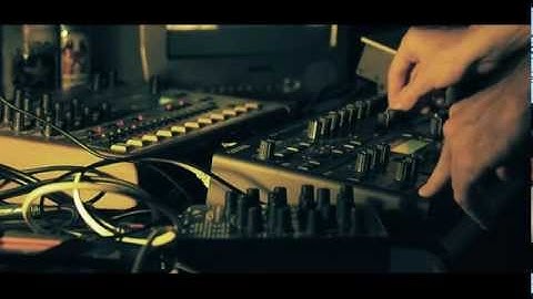 Access Virus TI-2 / Ambient Electronica Improvisation