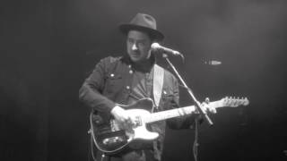 Sea Bird.  Marcus Mumford and Bill Ryder Jones. Mumford and sons. Antwerp sportpaleis 24 May 2016