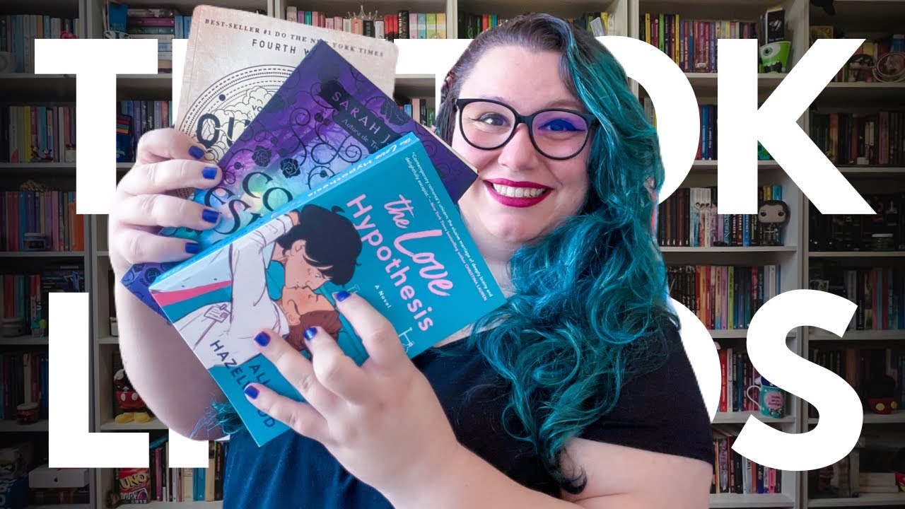 JULGANDO OS LIVROS FAMOSOS DO TIKTOK