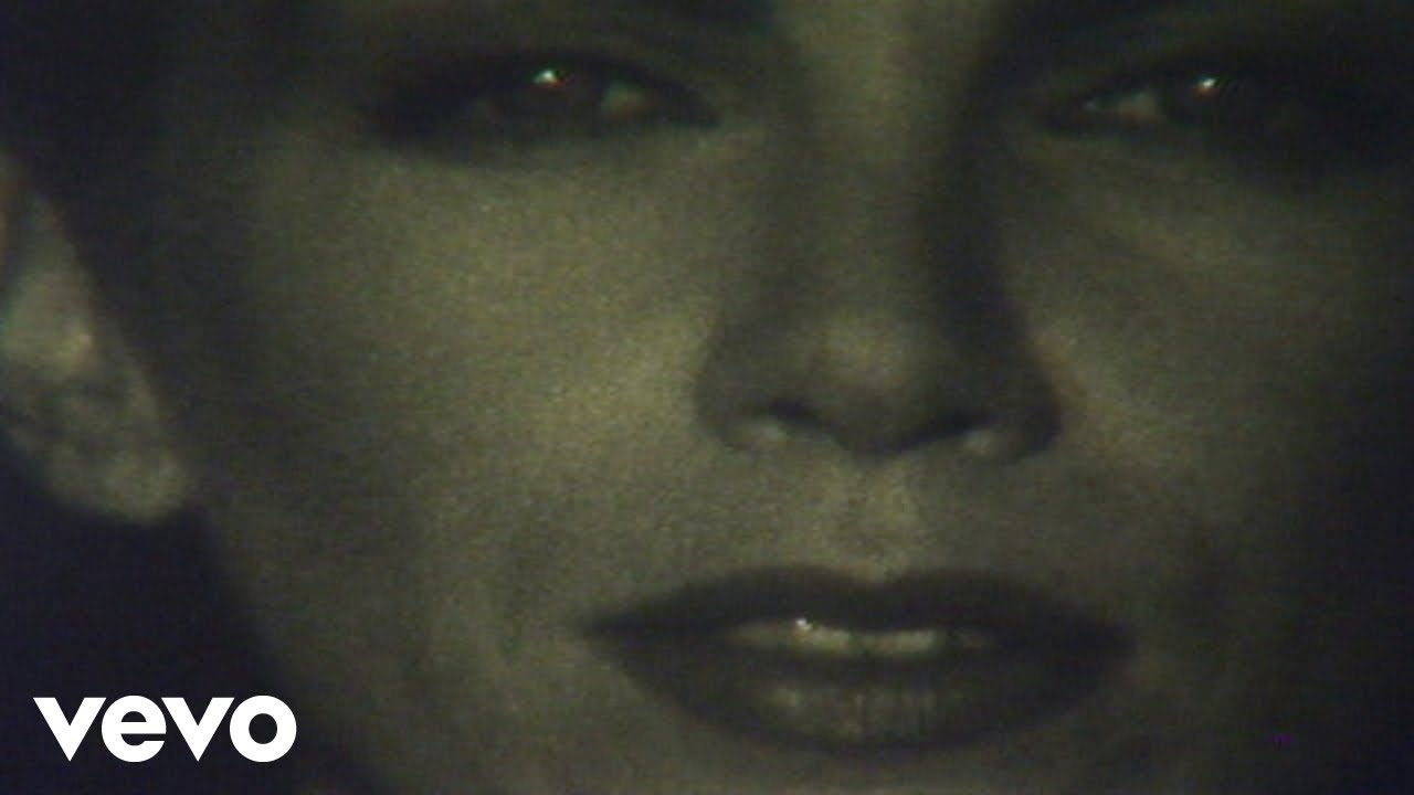 Eurythmics, Annie Lennox, Dave Stewart - Miracle of Love (Video