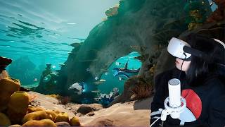 I have Thalassaphobia and I'm playing this with VR... | Subnautica VR