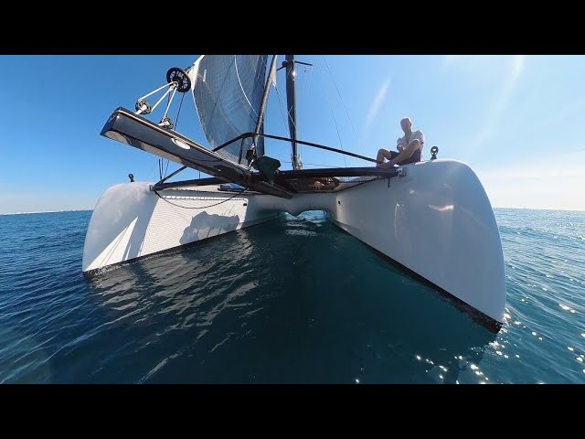 Catamarans at Cannes Boat Show – Sailing Greatcircle (ep.224)