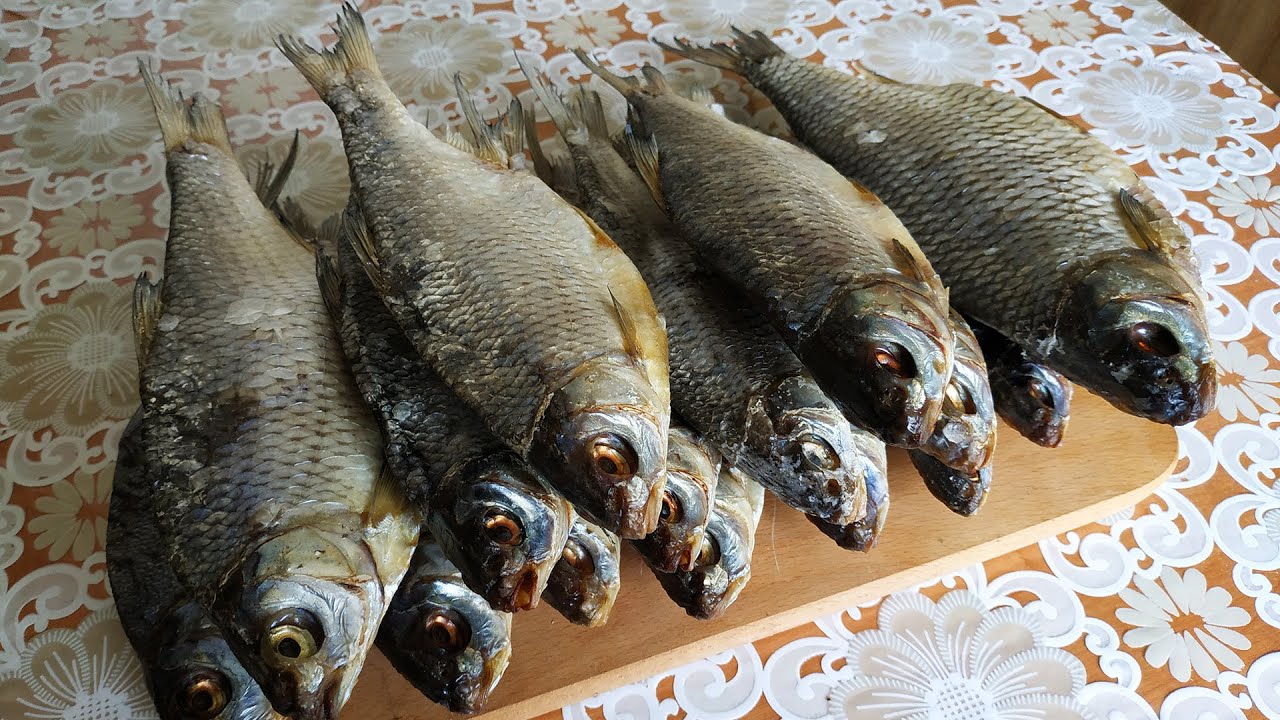 Как Правильно Солить и Сушить Плотву. Вяленая Рыба в Домашних Условиях