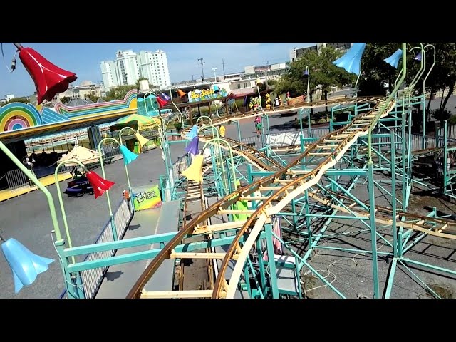 Wacky Worm Pivothead POV Jolly Roger Amusement Park 