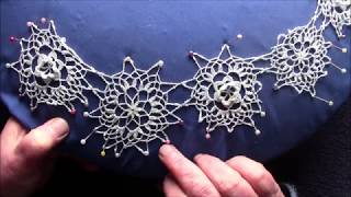 Daisy motif of Rose and Daisy lace collar