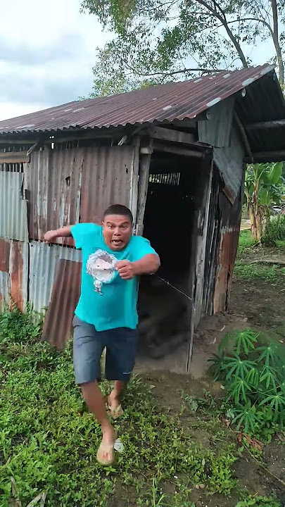 Why is the door moving s3nd1r1 huh👻😱 #funny #shorts