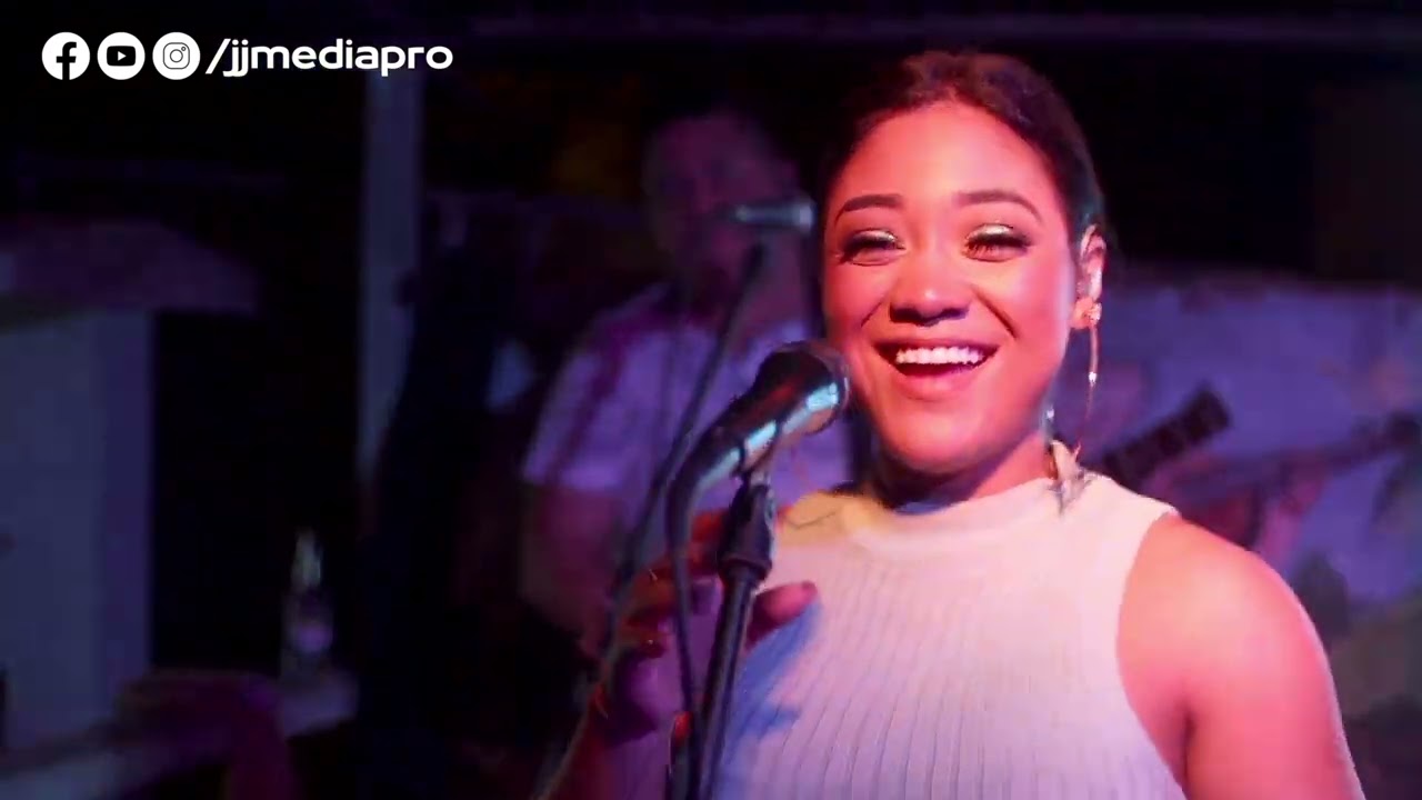 AMOR DE DOS AMANTES - JHONTHAN CHAVEZ ( EN VIVO )