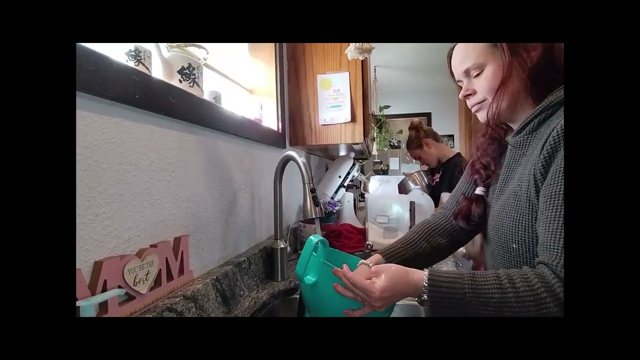 Romanticizing Mom-Life: Valentine's Day Cake making & Special Supper for my family!💕 Mom of 8.