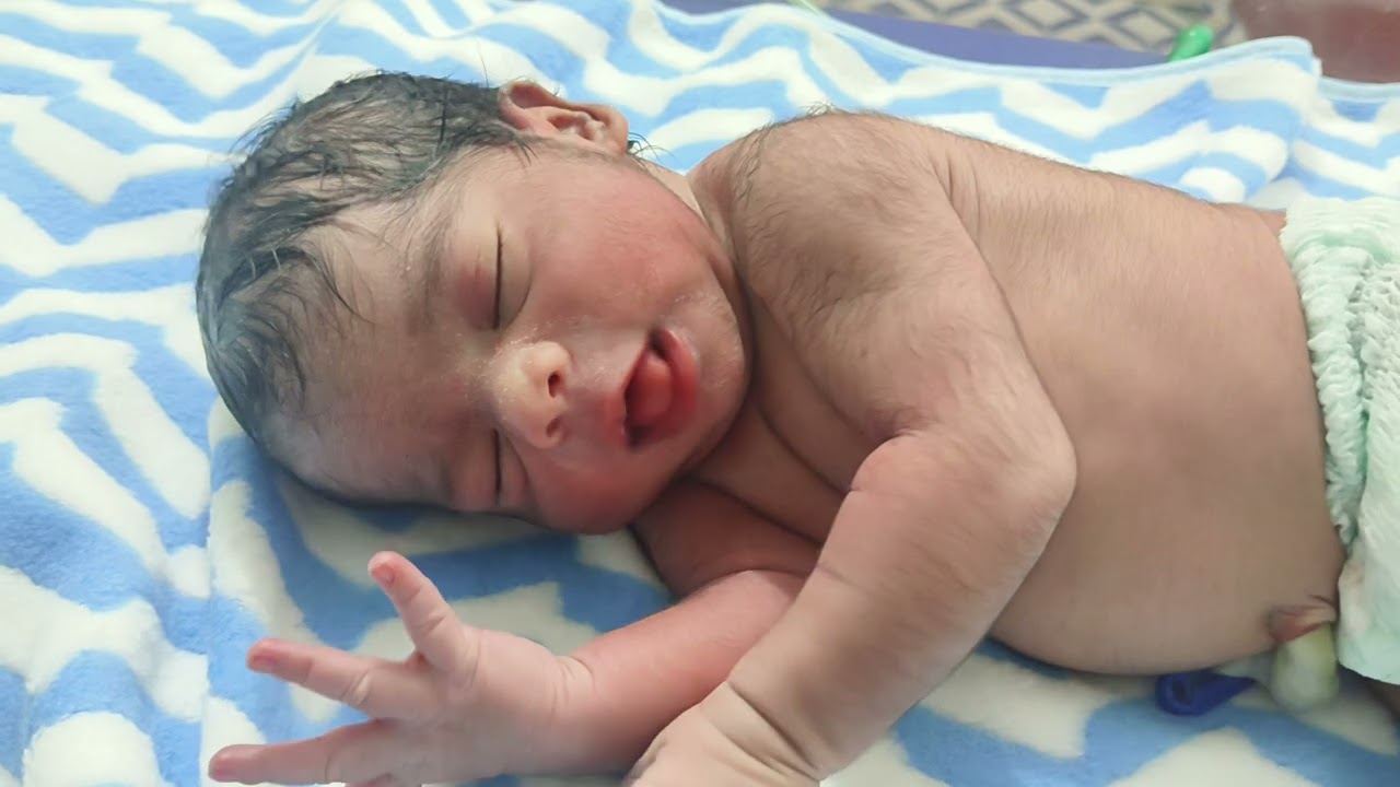 So cute baby girl 💞😍😍💕💕 so much my love Hospital 😍