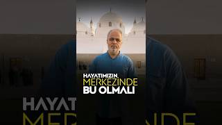Hayatımızın Merkezinde Bu Olmalı | Doç. Dr. Burhan İŞLİYEN