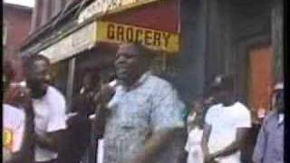 Biggie Smalls. Freestyling On a Brooklyn Street Corner