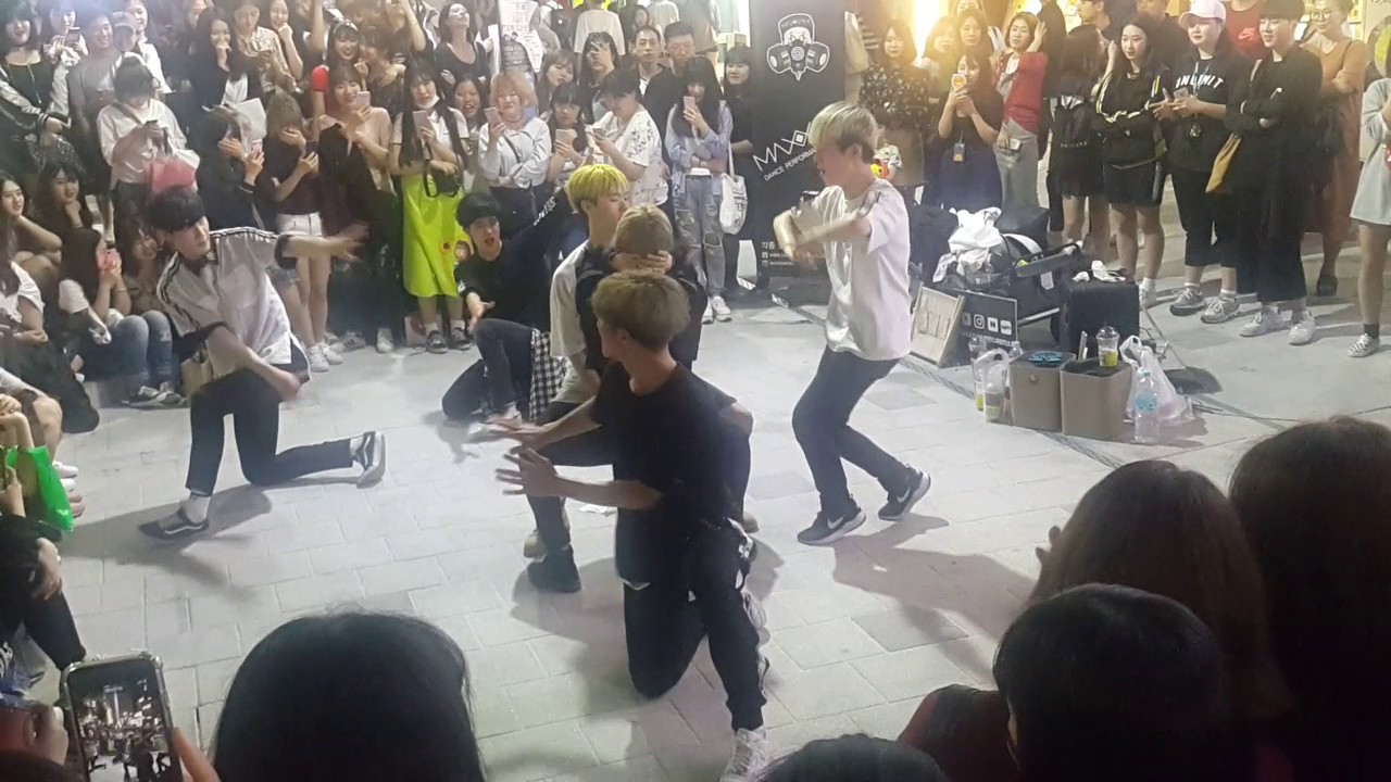 [Maxxam] ☆Abracadabra☆ 커버안무 홍대댄스버스킹 20170609금 [Korean Hongdae Kpop Street Dance Busking]