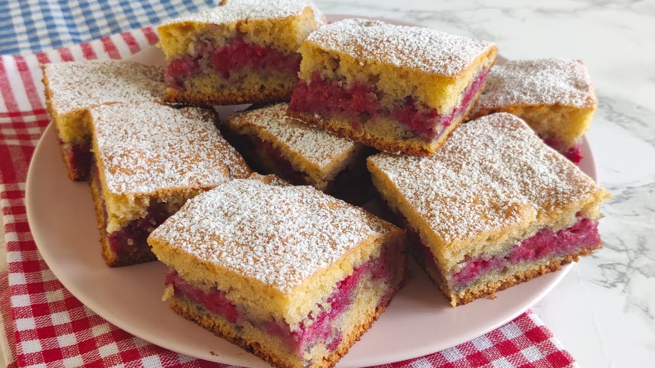 Almond Berry Cake You Can Make At Home! Bakewell Cake Quick and Easy Recipe!