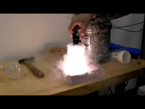 5D20.42 - Bulb in Liquid Nitrogen