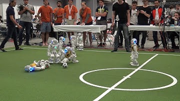 2018 RoboCup SPL Round 2 Pool K rUNSWift vs UT Austin Villa