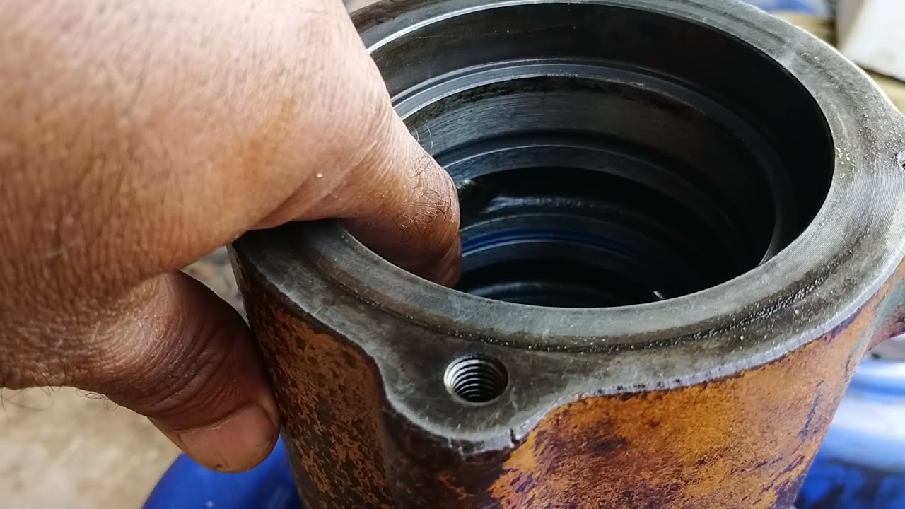 ซ่อมแบคโฮ PC60/3 หลักการทำงานของซีลหัวใจและการแก้ปัญหามอเตอร์เดินนิ้วขาด