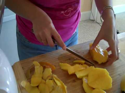 mango-and-papaya-fruit-smoothie