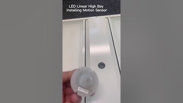 Linear High Bay light with motion sensor control