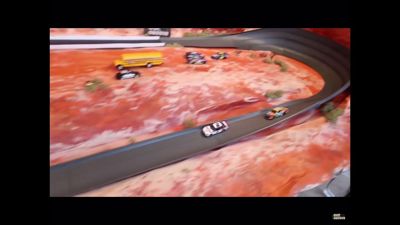 Kyle Busch wins by inches