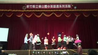 20151216橫山國中英語歌唱比賽老師bad romance演出