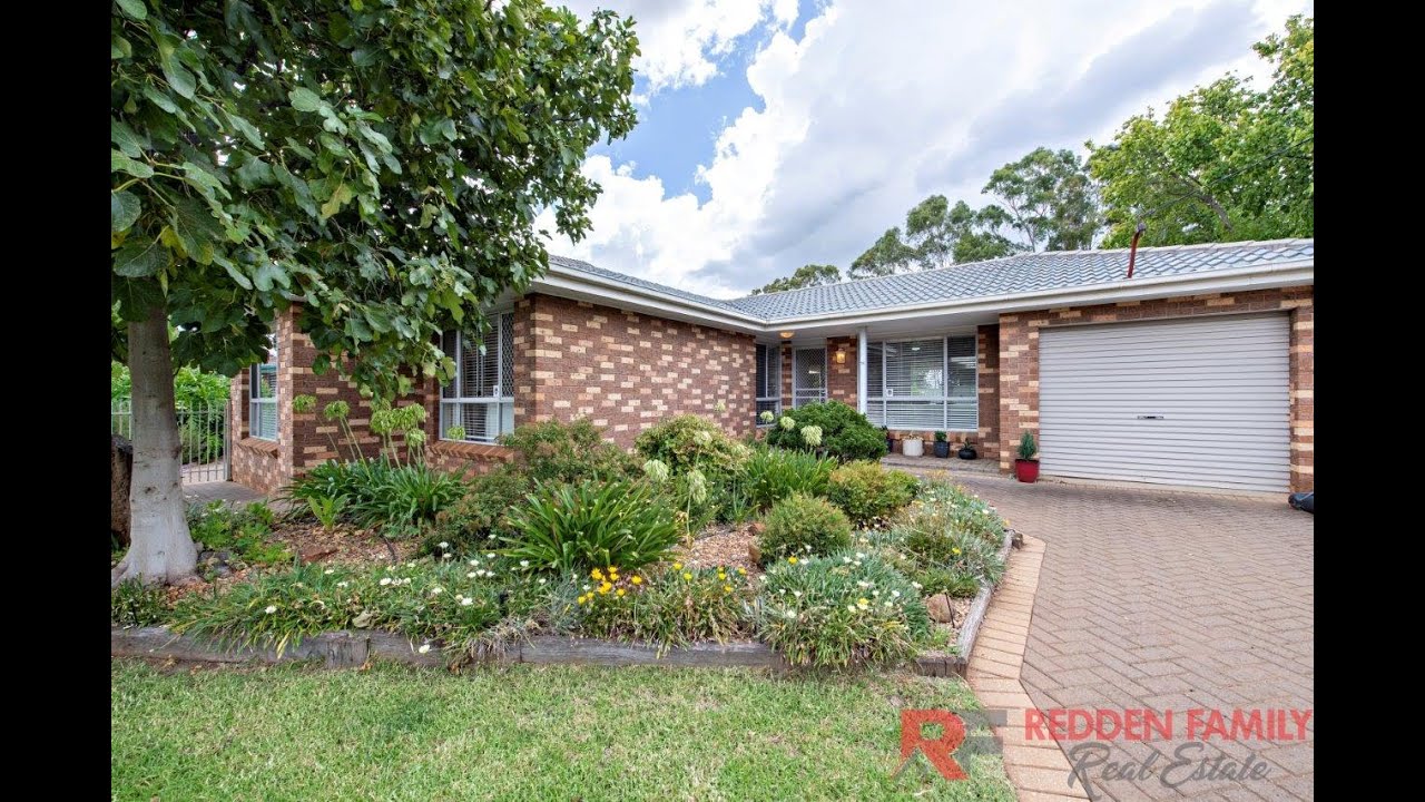 Dubbo real estate for sale Showcasing 16 Mumford Crescent Dubbo! YouTube