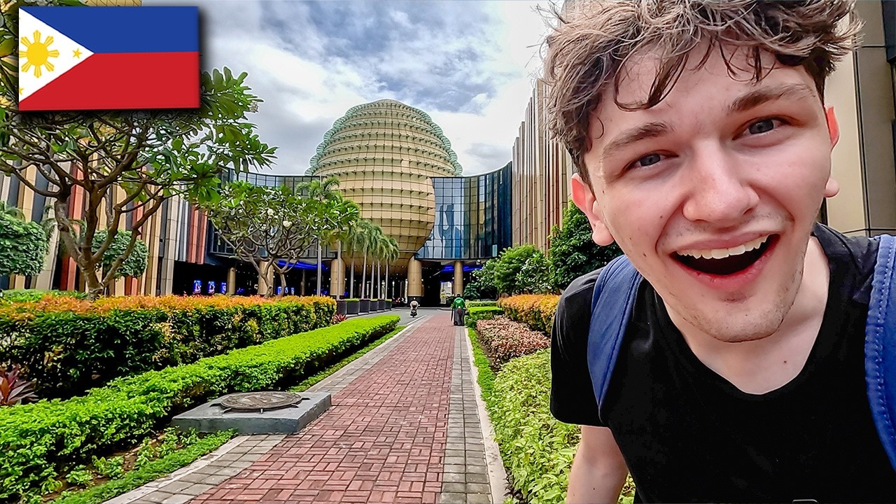 We Found The LAS VEGAS of The Philippines! | First Impressions of City of Dreams 🇵🇭