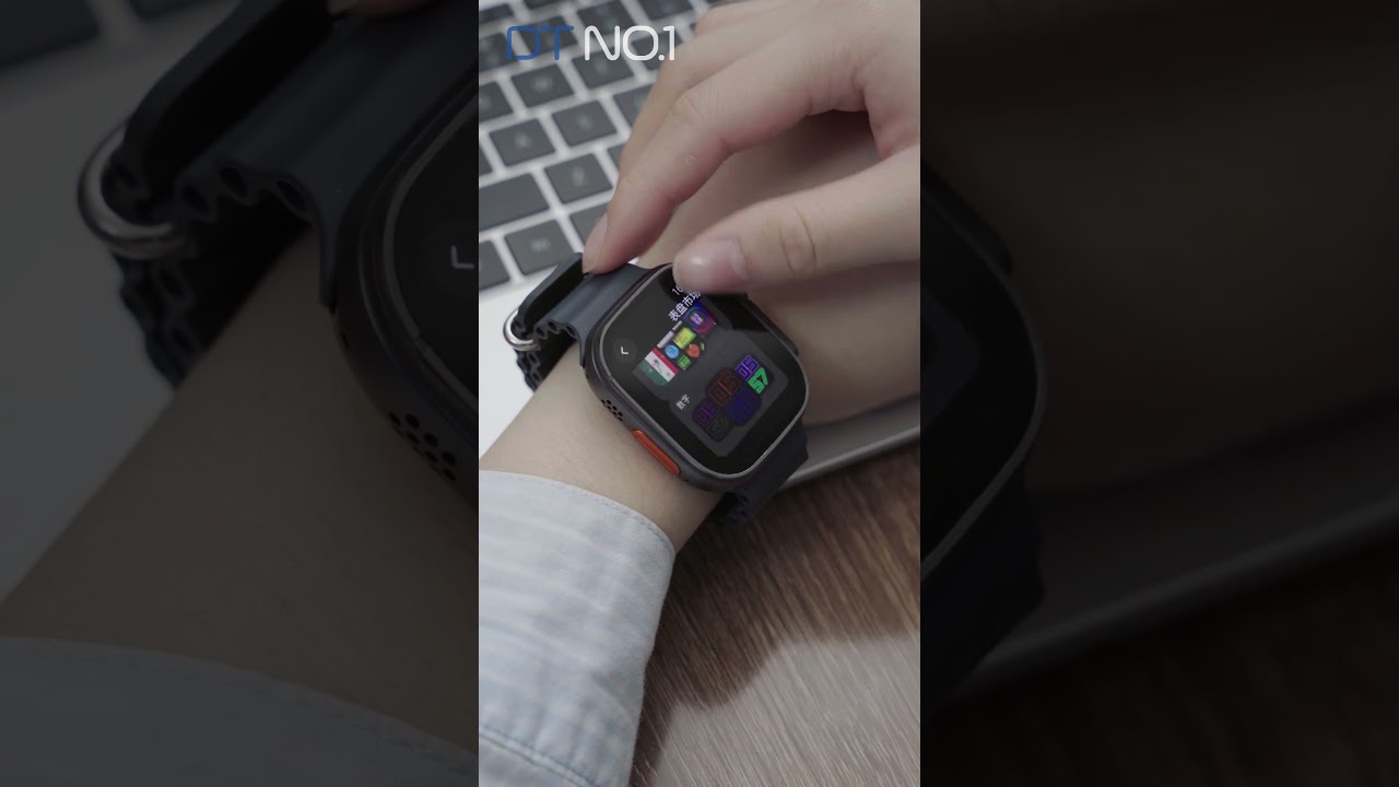 DT ULTRA 2 Android Smartwatch offers a variety of watch faces to choose from.