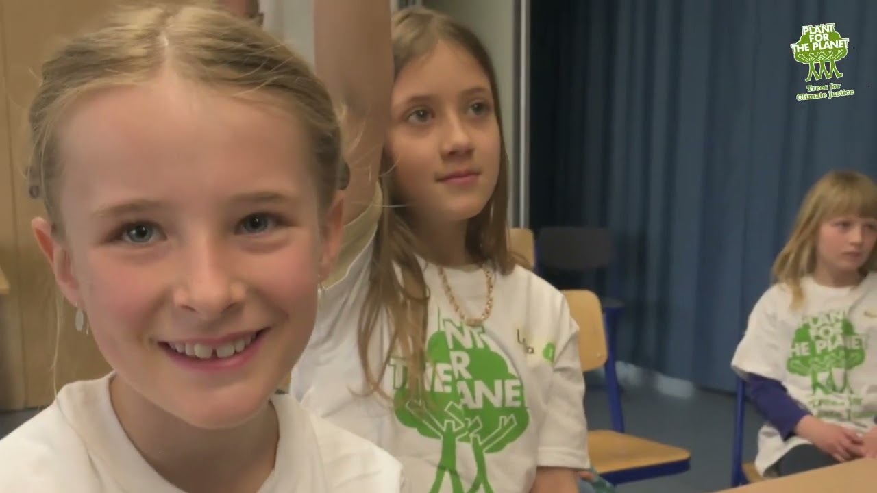 What actually happens at a Plant-for-the-Planet Academy?