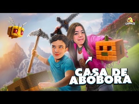 HOW DO YOU PLAY THIS? - Playing Minecraft for the first time