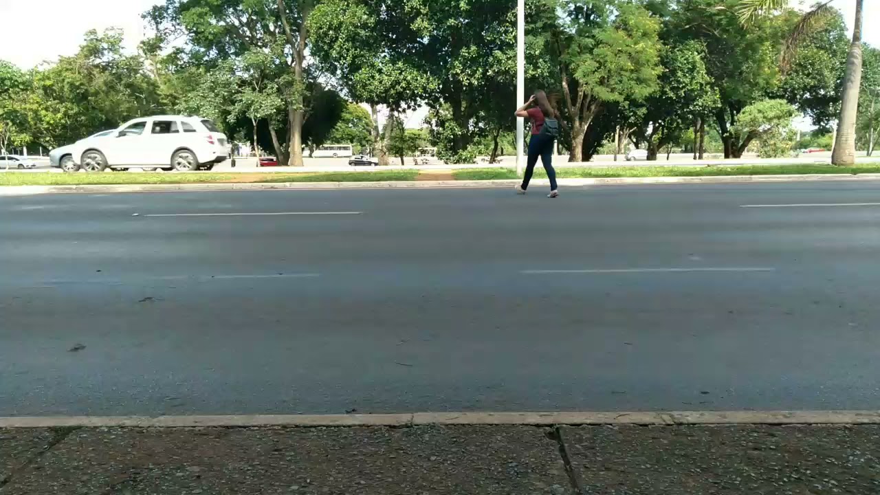 Esperando o tempo passar na asa norte