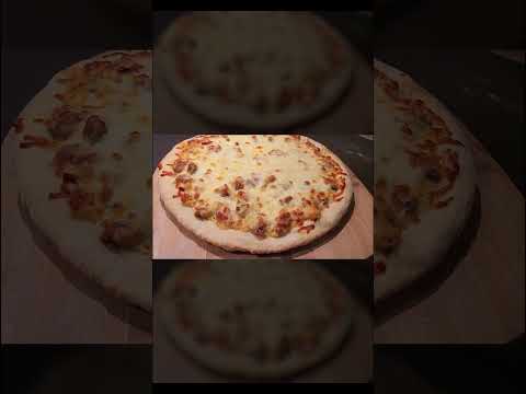 Chicken Carbonara Pizza!