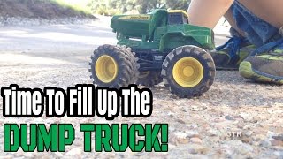 Toy John Deere 4 x 4 Dump Truck FUN!