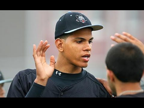 Yankees star Dellin Betances pitches the importance of math to students 