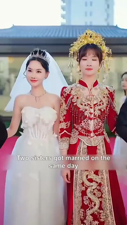 The two sisters got married on the same day.