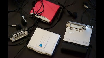 Sony n10 MiniDisc player teardown and swap cases.