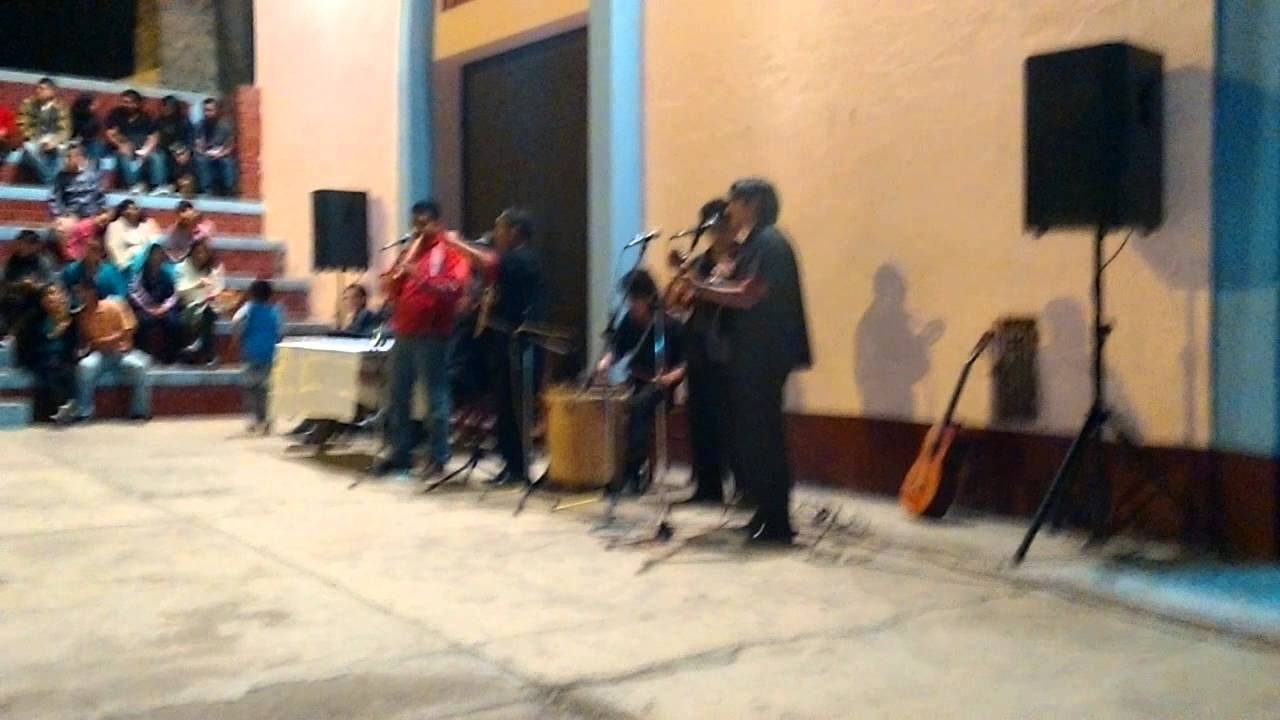 Huayno ojos azules cori waynas YouTube