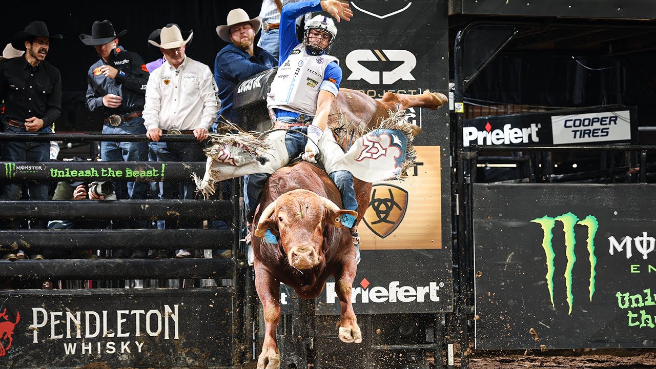 Leandro Zampollo rides The HONDO for 87.80 Points | PBR UTB
