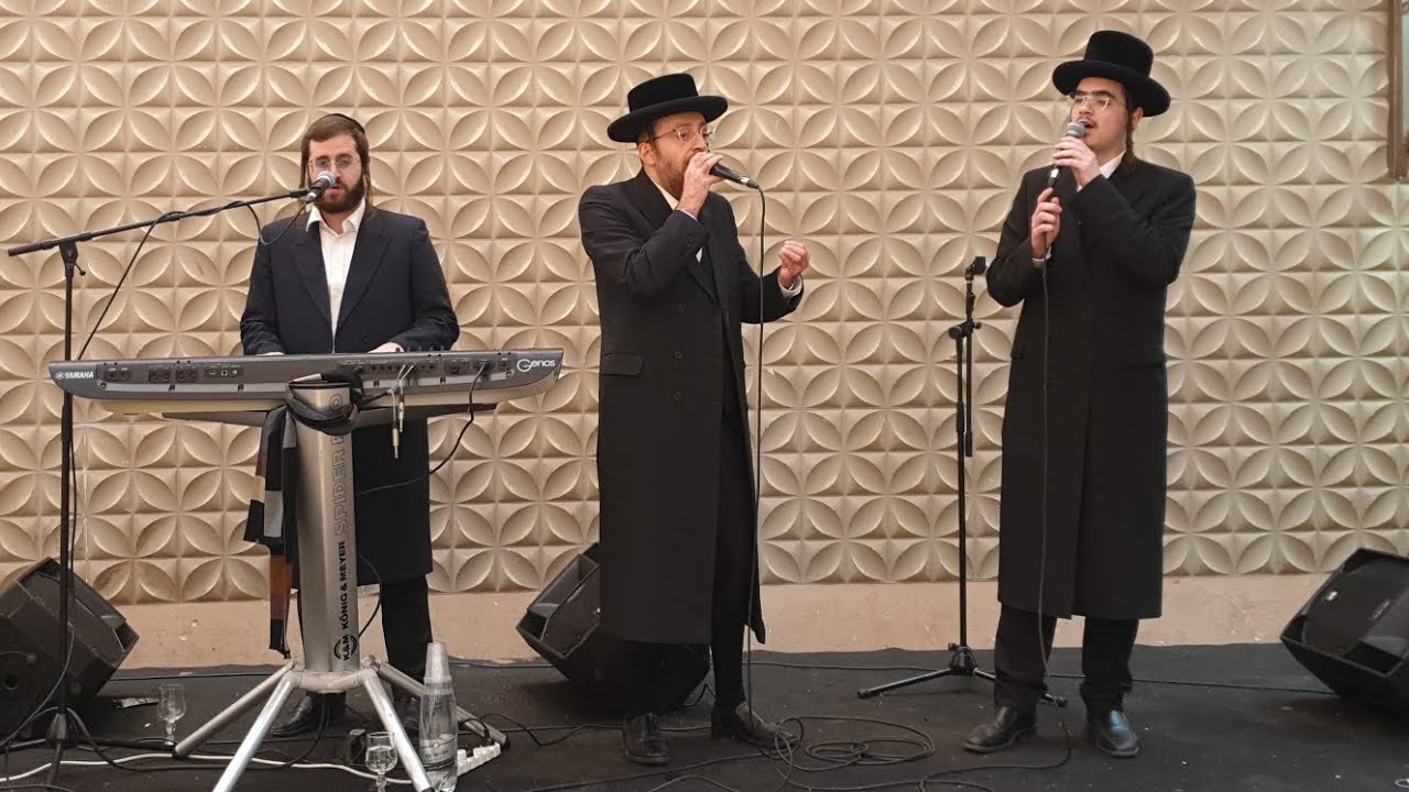 "הייליגע שבת" • עוזיאל דייטש & אהרלה סמט & מנדי גולדברג במחרוזת שירי שבת