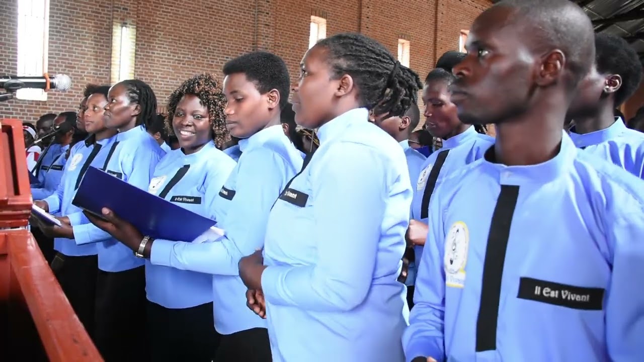 MAJESHI  KUU YA MBINGU BY CHORAL IL EST VIVANT NEMBA