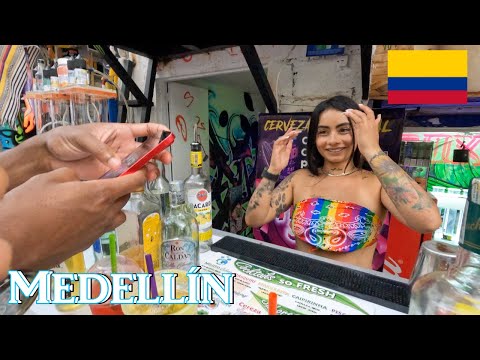 ALOT Can Change In A Year. The New Medellin Surprised Me | Things To Do In Medellin Comuna 13