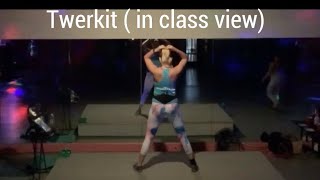 “Twerkit” / Busta Rhymes, Nicki Minaj /dance fitness with JoJo Welch