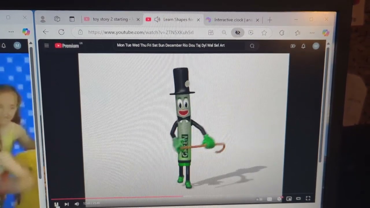 Baby Newton Green Crayon Bumper