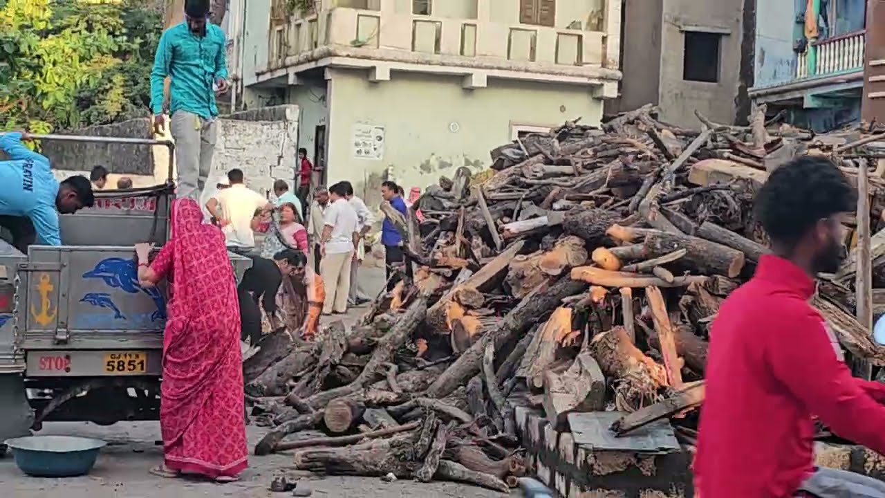 હોલિકા દહન ની તૈયારી શરૂ વણાંકબારા દીવ 