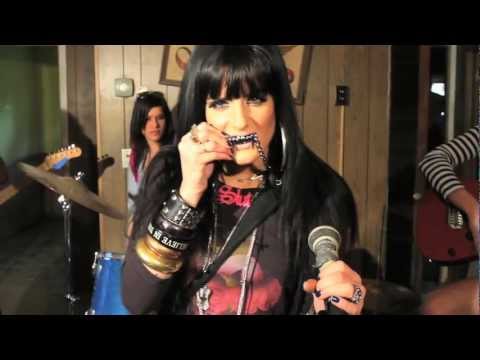 Justina - Hip Hop Joan Jett