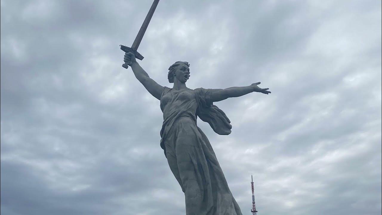 Памятники сталинграда. Г. Волгоград историческая 162. История волгограда. Волгоград картинки.