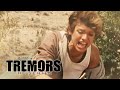 El Blanco Hunts Down Rosalita | Tremors: The Series