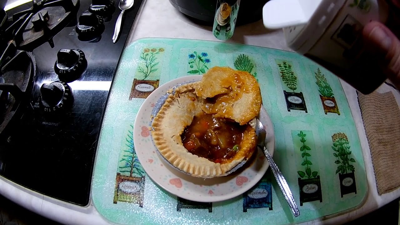 Banquet Salisbury Steak Pot Pie Review YouTube