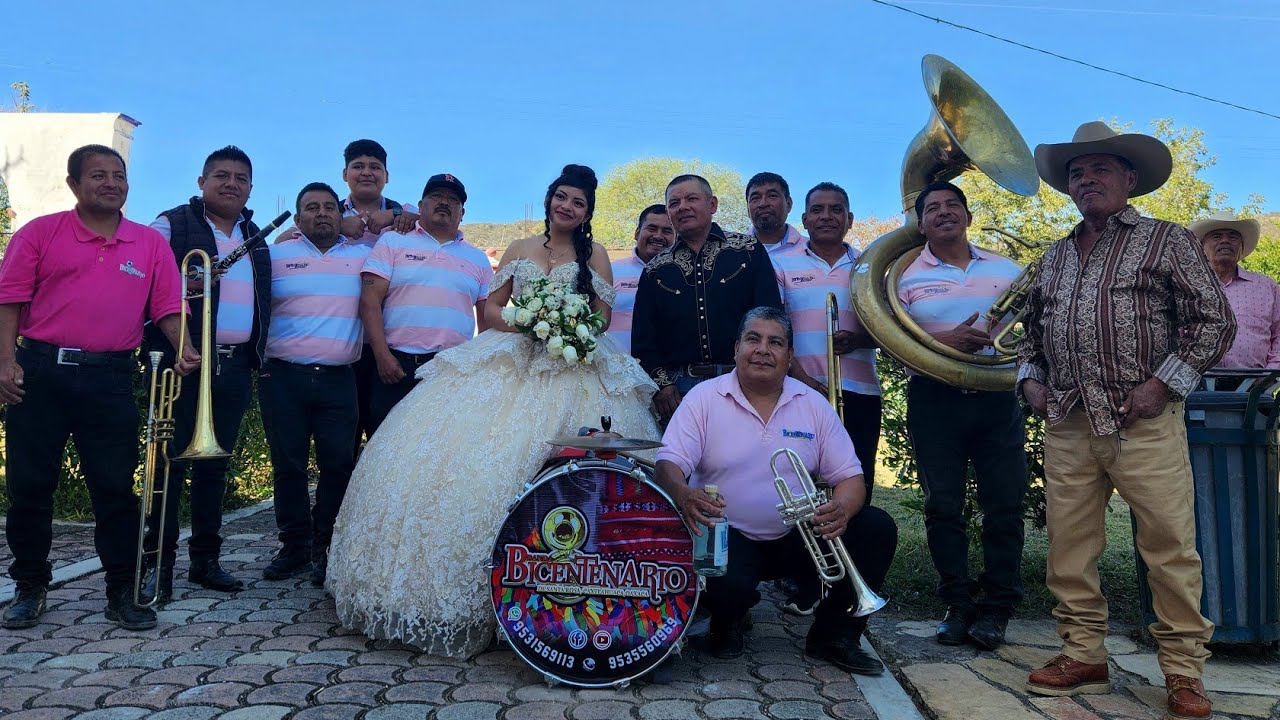 SANTIAGO YUCUYACHI OAXACA, Banda BICENTENARIO ALEGRANDO ESTE EVENTO TAN ESPECIAL