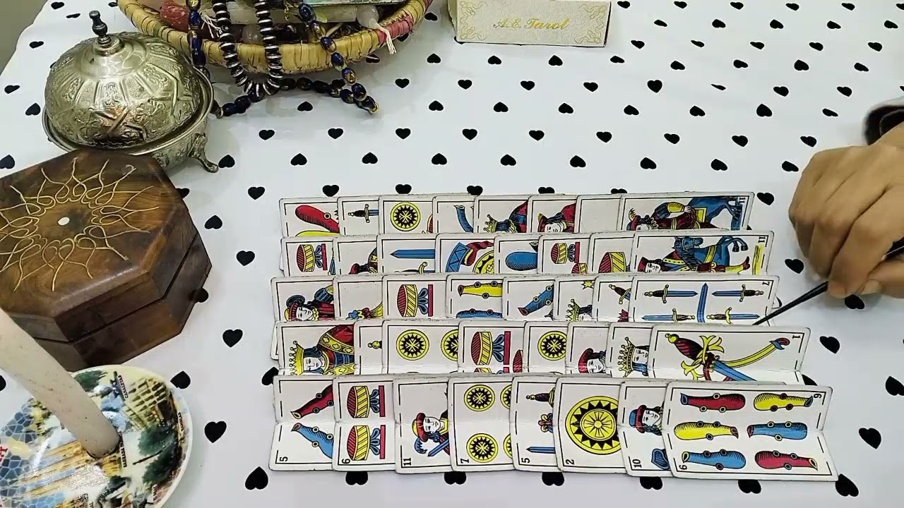 فال البنت البيضاء 🧿 0644404575قراءة روحانيةقوية على حسب نيتك وطقتك 🧿فال الكرطة المغربية