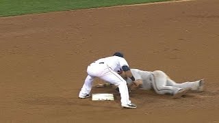 ARI@SD: Rivera throws out Parra attempting to steal